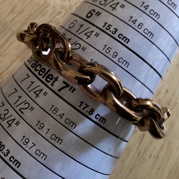 Michael Kors Logo Rose Gold-tone Heavy Chain Link Toggle Clasp Bracelet - Picture 8 of 8